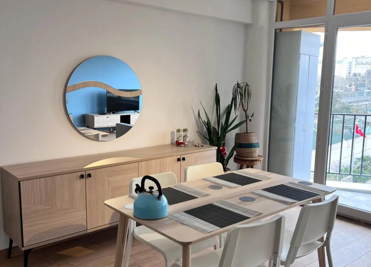 Allegro Apartments Kadikoey contacts